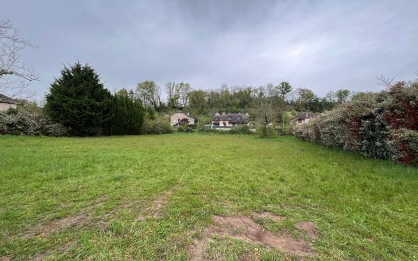 Terrain à vendre    Saint-Pantaléon-de-Larche