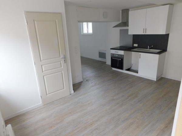 ETREPAGNY CENTRE VILLE - 2 pièces en duplex