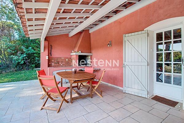 EXCLUSIVITÉ A VENDRE - Maison Vidauban 85 m² , 3 chambres, beau terrain avec piscine et carport .