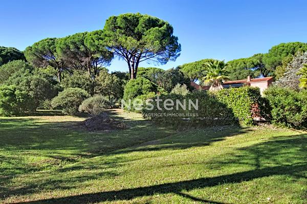 EXCLUSIVITÉ A VENDRE - Maison Vidauban 85 m² , 3 chambres, beau terrain avec piscine et carport .