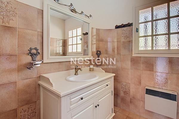 EXCLUSIVITÉ A VENDRE - Maison Vidauban 85 m² , 3 chambres, beau terrain avec piscine et carport .