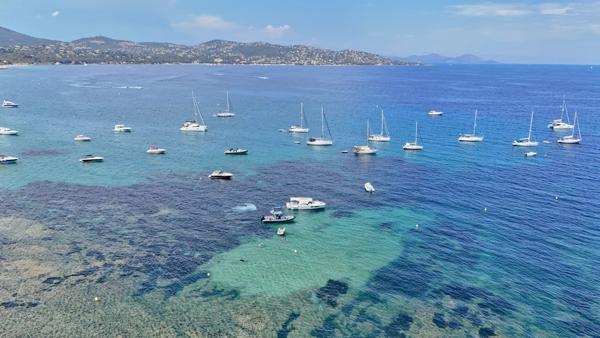 Villa pieds dans l’eau à Sainte-Maxime
