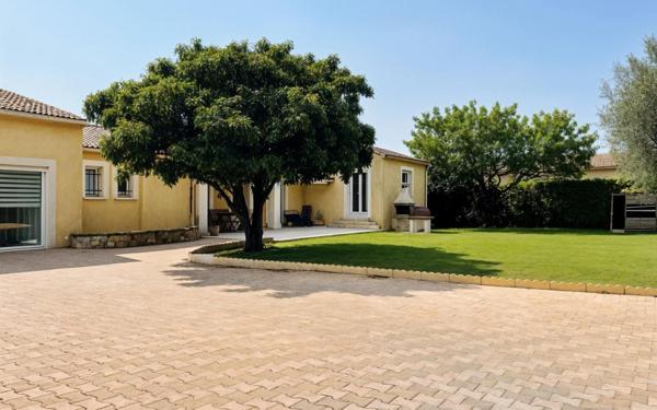 Maison à vendre    6 pièces • 184,96 m2 Saint-Paul-Trois-Châteaux