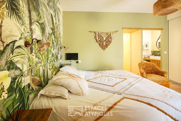 Propriété en pierre avec installations équestres, logements insolites et Spa