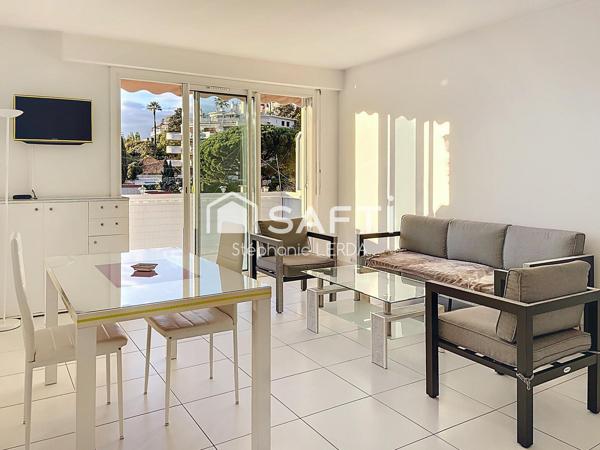 DERNIER ETAGE  LUMINEUX