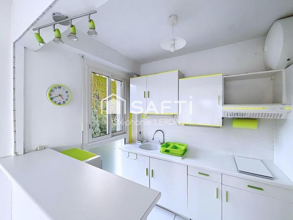 DERNIER ETAGE  LUMINEUX