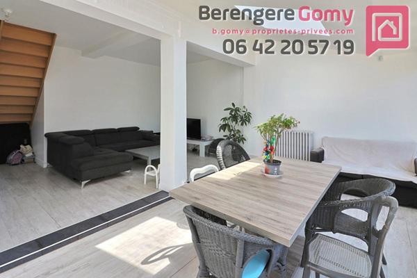 Maison familiale réhaussée & rénovée, séjour 44 m², 3 chambres, garage et sous-sol