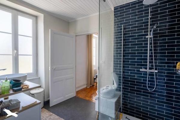 Maison à vendre 258 066 € Saint-Yrieix-sur-Charente 5 p 129 m² DPE D