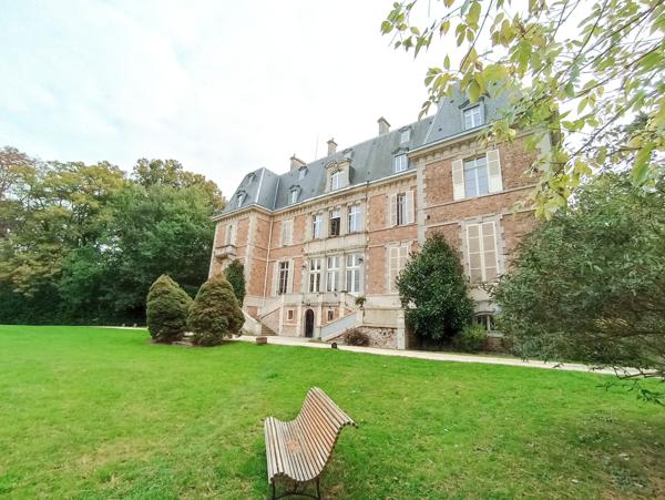 Guigneville-sur-Essonne (91590) Bel appartement 2 pièces atypique au coeur d'un parc de 10 ha à 5 mns de la Ferté Alais !