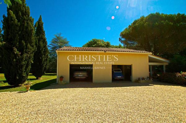Proche de Saint André de Cubzac, charmante maison en moellon avec grand terrain