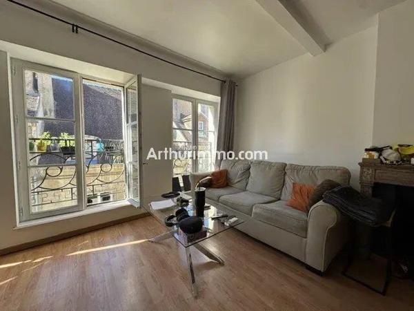 Location                                                      Appartement
                        
                     2 pièces                      48 m2                     à Dole
