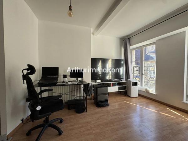 Location                                                      Appartement
                        
                     2 pièces                      48 m2                     à Dole