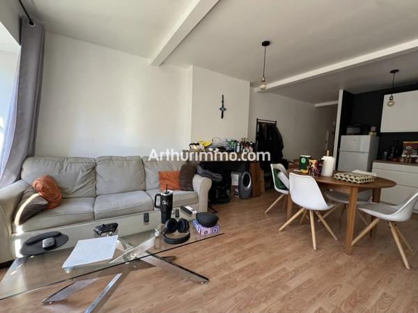 Location                                                      Appartement
                        
                     2 pièces                      48 m2                     à Dole