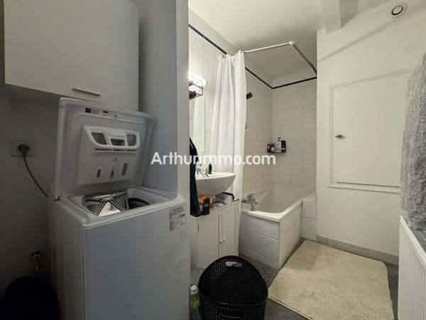 Location                                                      Appartement
                        
                     2 pièces                      48 m2                     à Dole