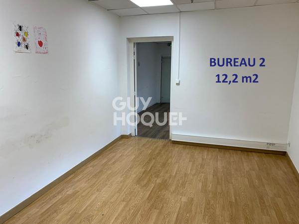 LOCAL 2 BUREAUX GALERIE HYPERMARCHE 37 m2