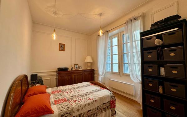 Appartement à vendre    3 pièces • 132 m2 Pau