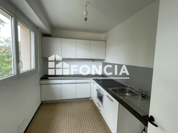 Location Studio 31 m² - RESIDENCE MARECHAL LECLERC Nancy 54000