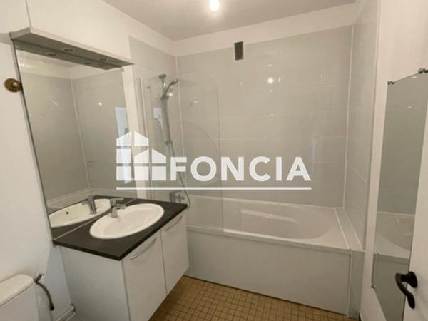 Location Studio 31 m² - RESIDENCE MARECHAL LECLERC Nancy 54000