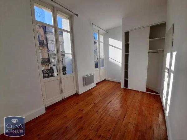 Appartement à louer 3 pièces 56.2m² Agen (47000)