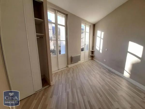 Appartement à louer 3 pièces 56.2m² Agen (47000)