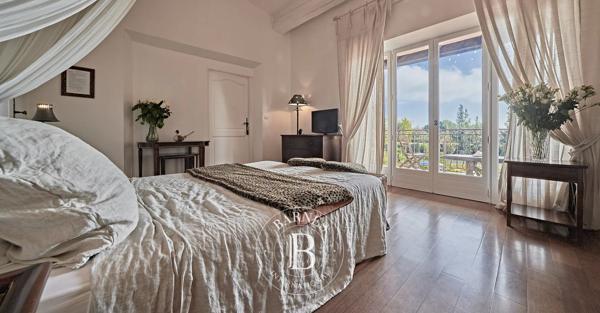 La Londe-les-Maures, Maison 11 Chambres -  500 m² à vendre