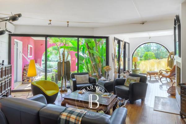 La Londe-les-Maures, Maison 11 Chambres -  500 m² à vendre
