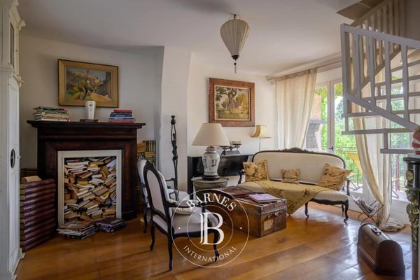 La Londe-les-Maures, Maison 11 Chambres -  500 m² à vendre