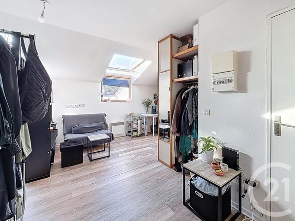 Appartement Studio à vendre  1 pièce - 26,38 m 2   LYON  - 69008