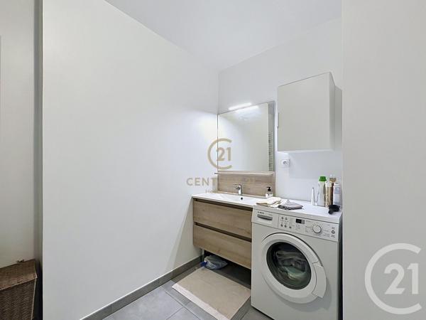 Appartement Studio à vendre  1 pièce - 26,38 m 2   LYON  - 69008