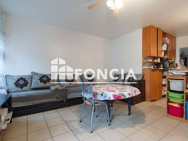 À vendre Appartement 3 pièces 52 m² - Corbeil-essonnes 91100