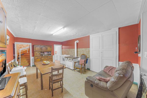 Corps de ferme à vendre à Farges les Chalon - Idéale pour les Amateurs de Nature !