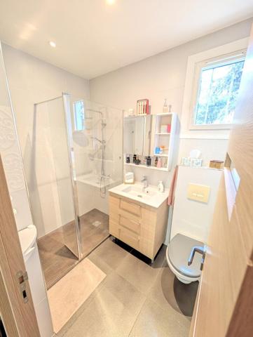 Cros de Cagnes : Magnifique 4 pièces rénové à 200m de la mer