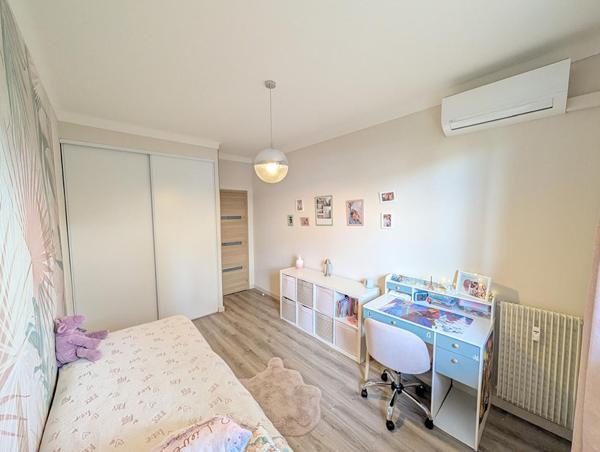 Cros de Cagnes : Magnifique 4 pièces rénové à 200m de la mer