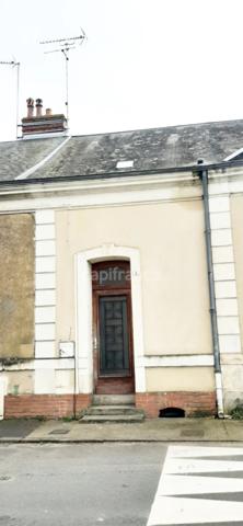 Dpt Sarthe (72), à vendre LUCHE PRINGE Appartement T3 de 64 m² - Terrain de 195,00 m² avec jardinet