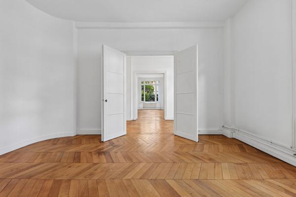 Vente Appartement de luxe Paris 7 6 Pièces 176 m²