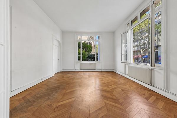 Vente Appartement de luxe Paris 7 6 Pièces 176 m²