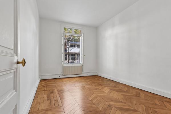 Vente Appartement de luxe Paris 7 6 Pièces 176 m²