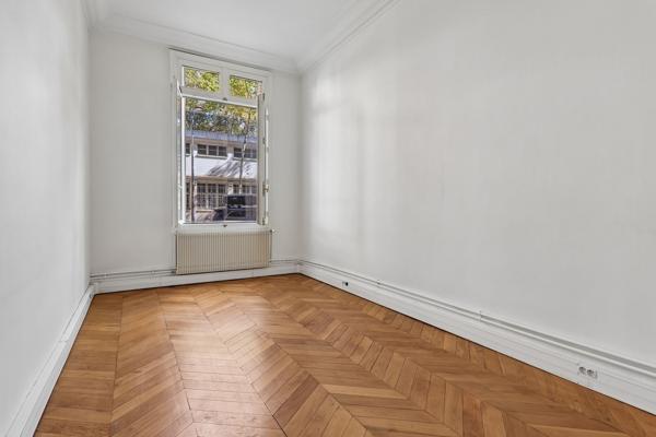 Vente Appartement de luxe Paris 7 6 Pièces 176 m²