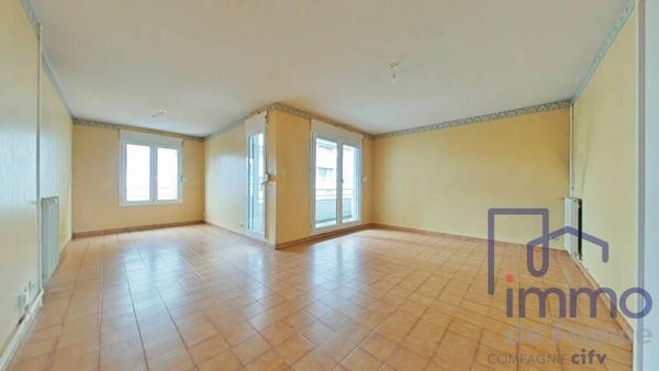 Appartement 5 pièces                                        - 42400 Saint-Chamond Réf : 2857-CIFVFOREZVELAY