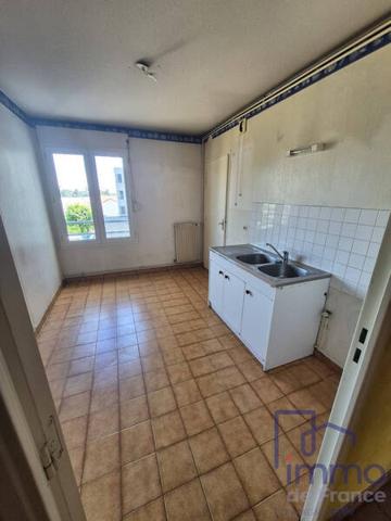 Appartement 5 pièces                                        - 42400 Saint-Chamond Réf : 2857-CIFVFOREZVELAY