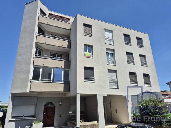 Appartement 5 pièces                                        - 42400 Saint-Chamond Réf : 2857-CIFVFOREZVELAY