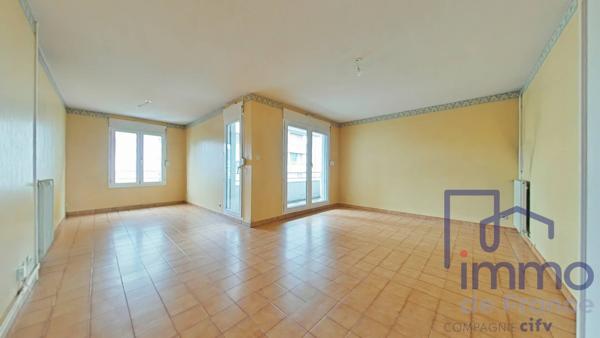 Appartement 5 pièces                                        - 42400 Saint-Chamond Réf : 2857-CIFVFOREZVELAY