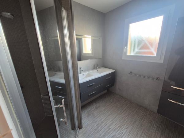 Maison 4 pièce(s) 3 chambre(s) 97 m²