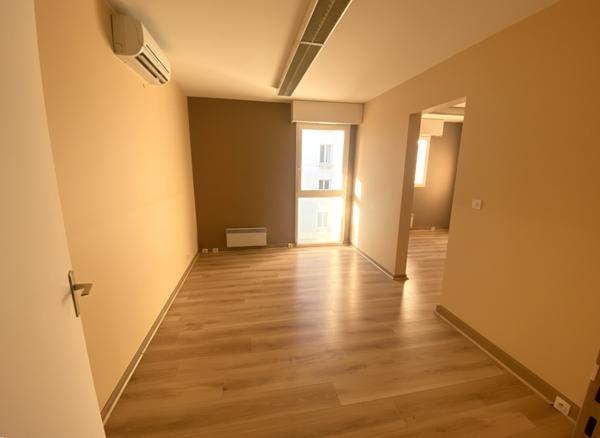 Appartement Dijon 4 pièce(s) 81.08 m2 + place de parking + cave