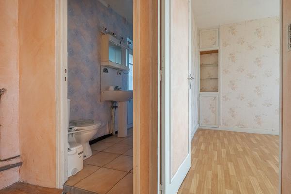 CARCASSONNE – VILLARDONNEL Maison en pierre T5 85m² sur la place avec vue dégagée