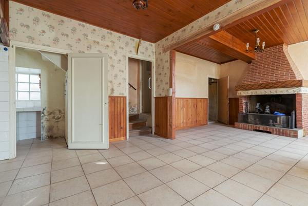 CARCASSONNE – VILLARDONNEL Maison en pierre T5 85m² sur la place avec vue dégagée