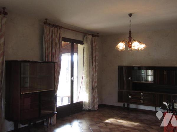 VILLA PLAIN-PIED avec GARAGE et JARDIN proche des commodités