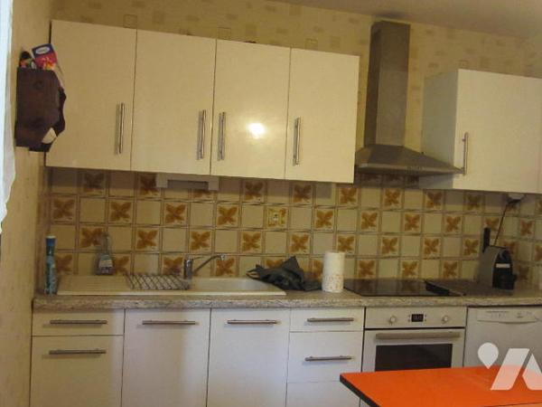 VILLA PLAIN-PIED avec GARAGE et JARDIN proche des commodités