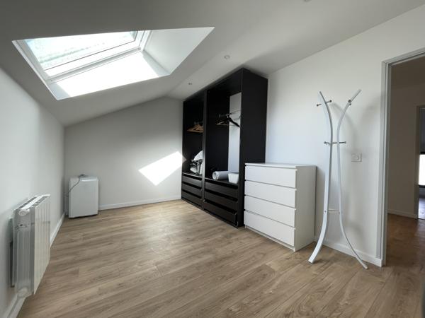 Forges-les-Bains (91470) Grange en pierres aménagée en 2024