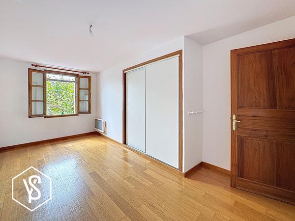 Bourg-Saint-Bernard (31570) "PATIO-VILLAGE"